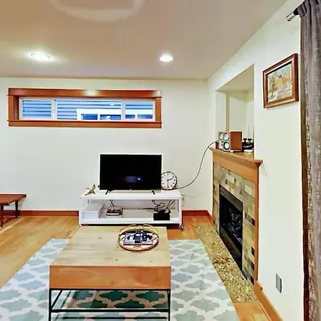 Fremont & Woodland Park Zoo Cozy Living Apartamento